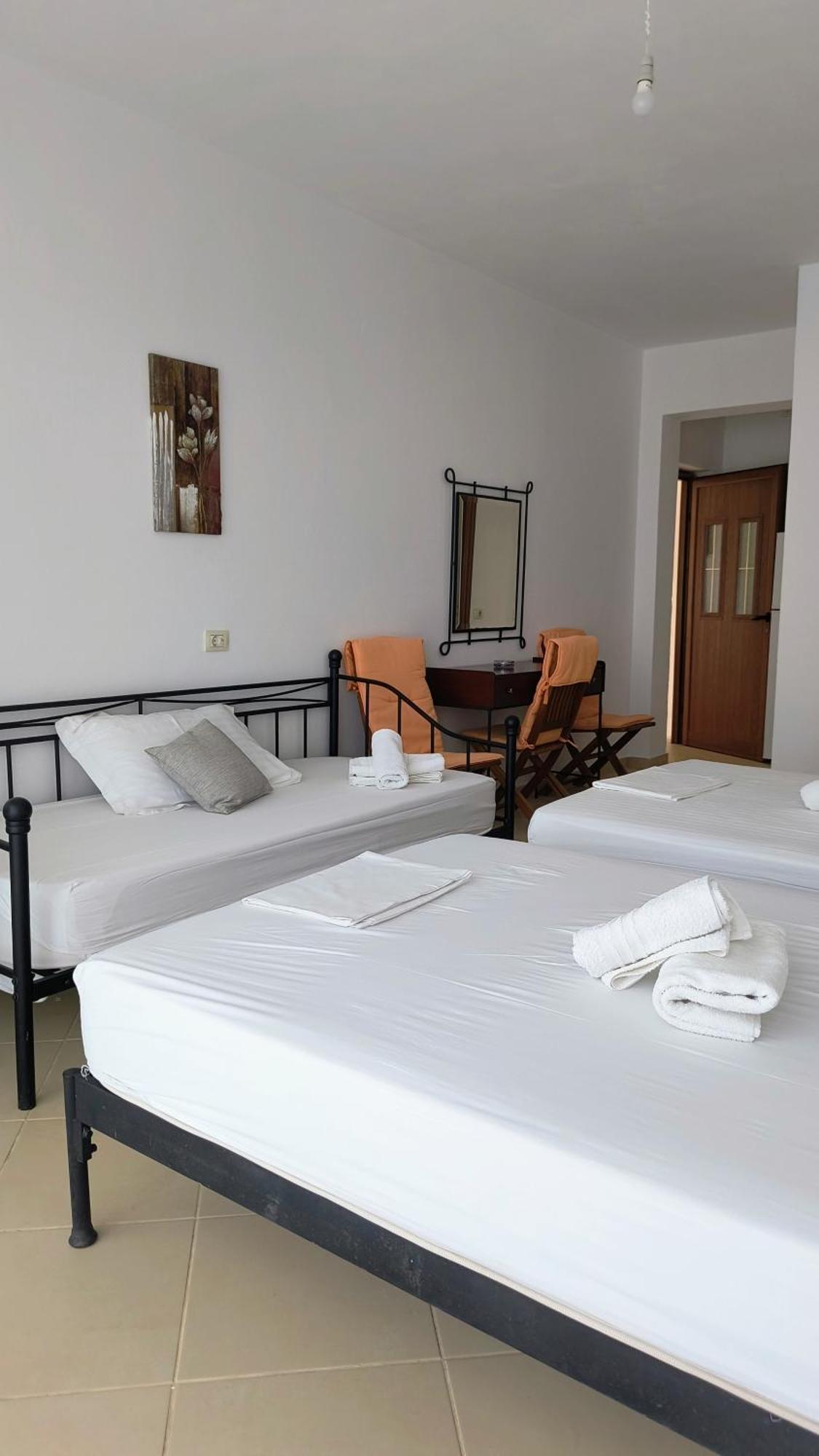 Polyxeni Apartments & Rooms Qeparo Ngoại thất bức ảnh