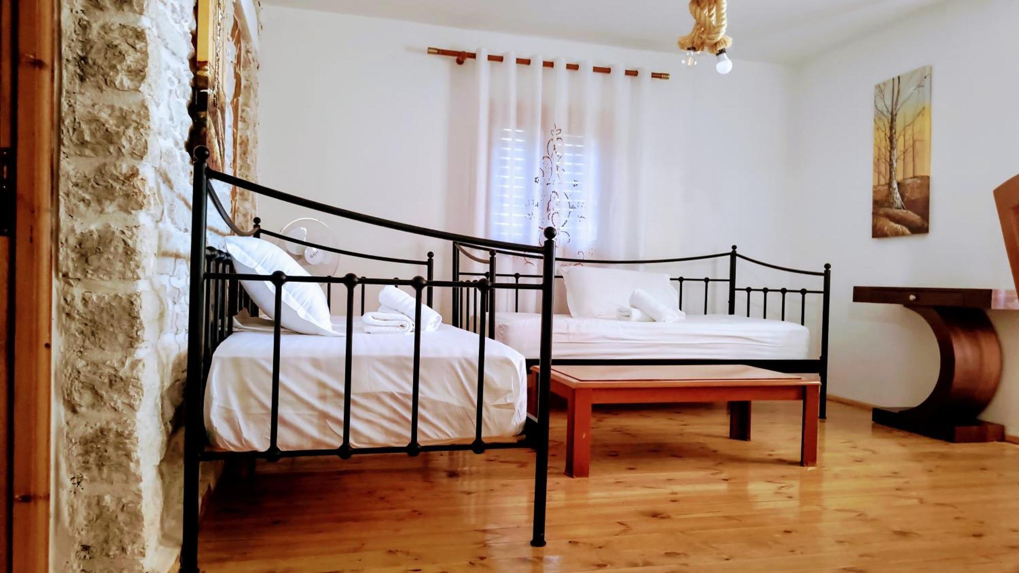 Polyxeni Apartments & Rooms Qeparo Ngoại thất bức ảnh